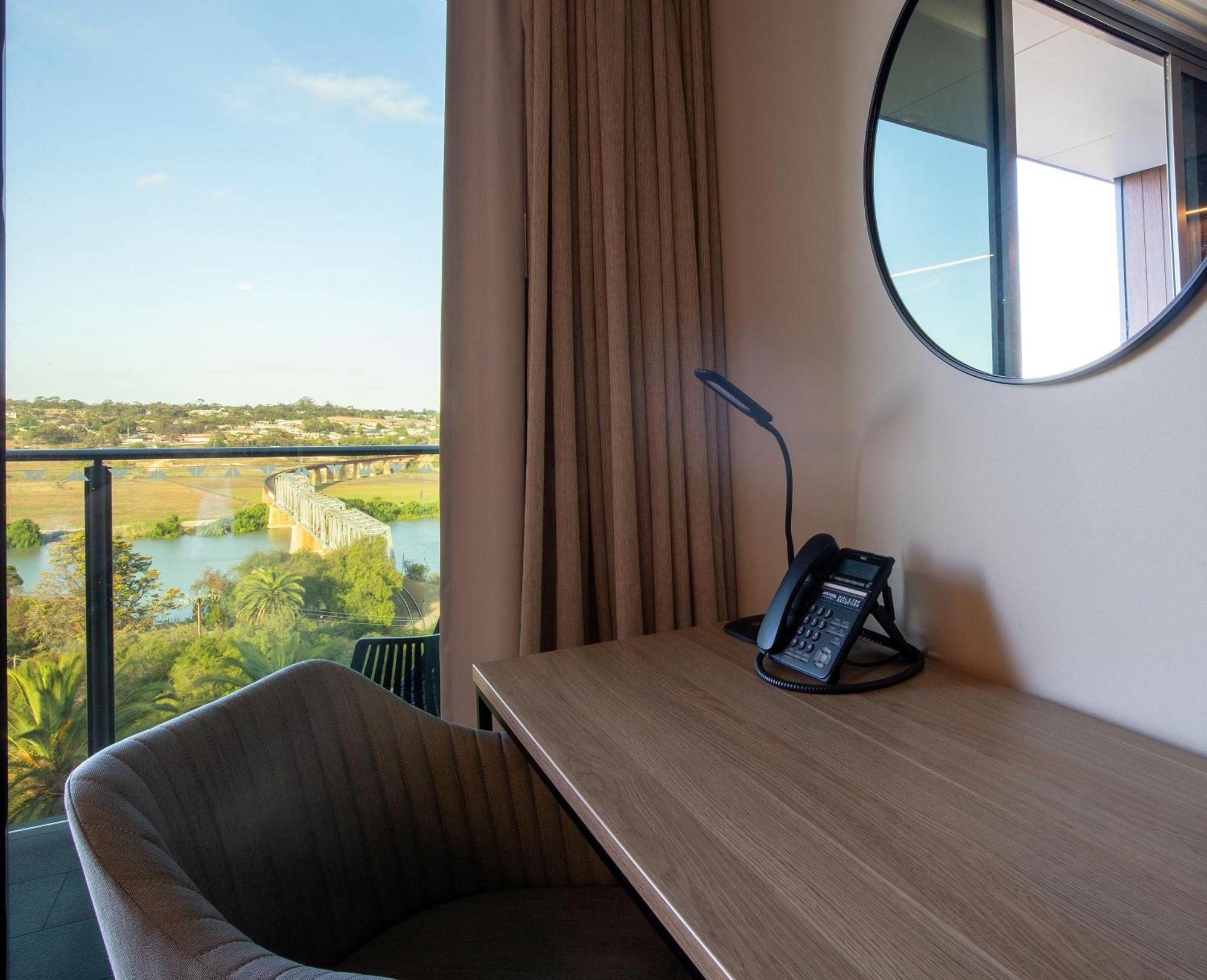 Bridgeport Hotel Murray Bridge Extérieur photo